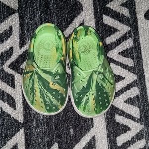 Native green marble toddler shoes